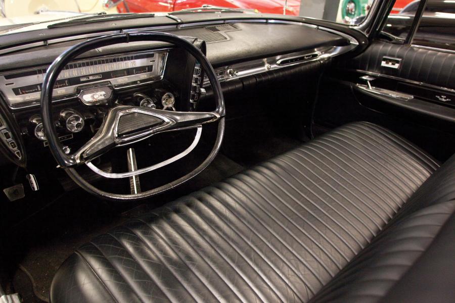  Chrysler Imperial Crown Convertible 1961 года  (фото 9 из 12)
